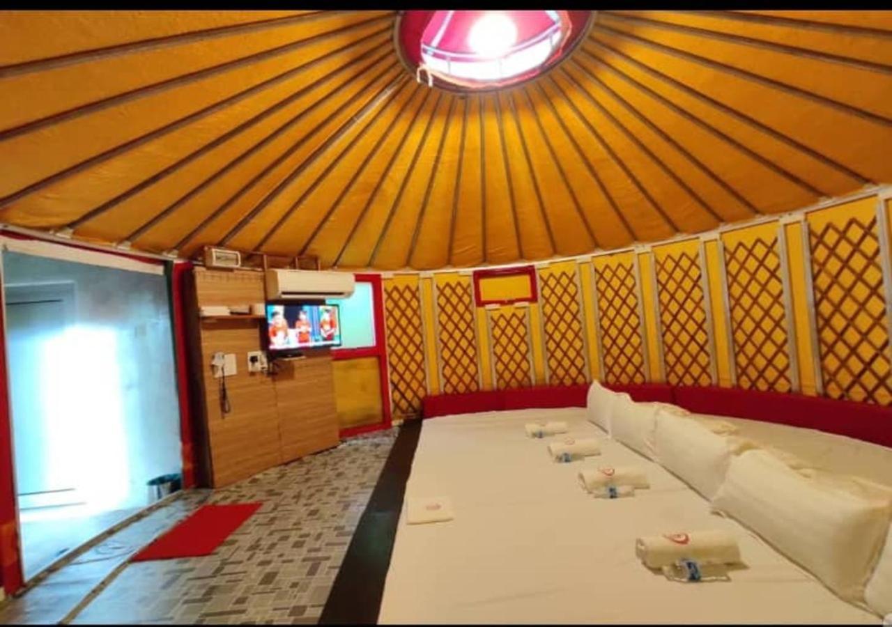 Rick Resort Teluk Intan Esterno foto