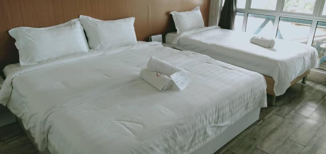 Rick Resort Teluk Intan Esterno foto