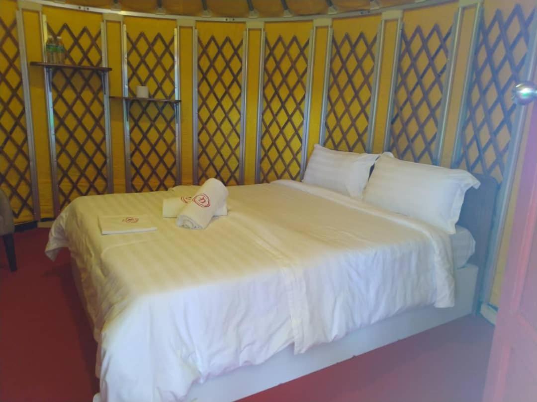 Rick Resort Teluk Intan Esterno foto