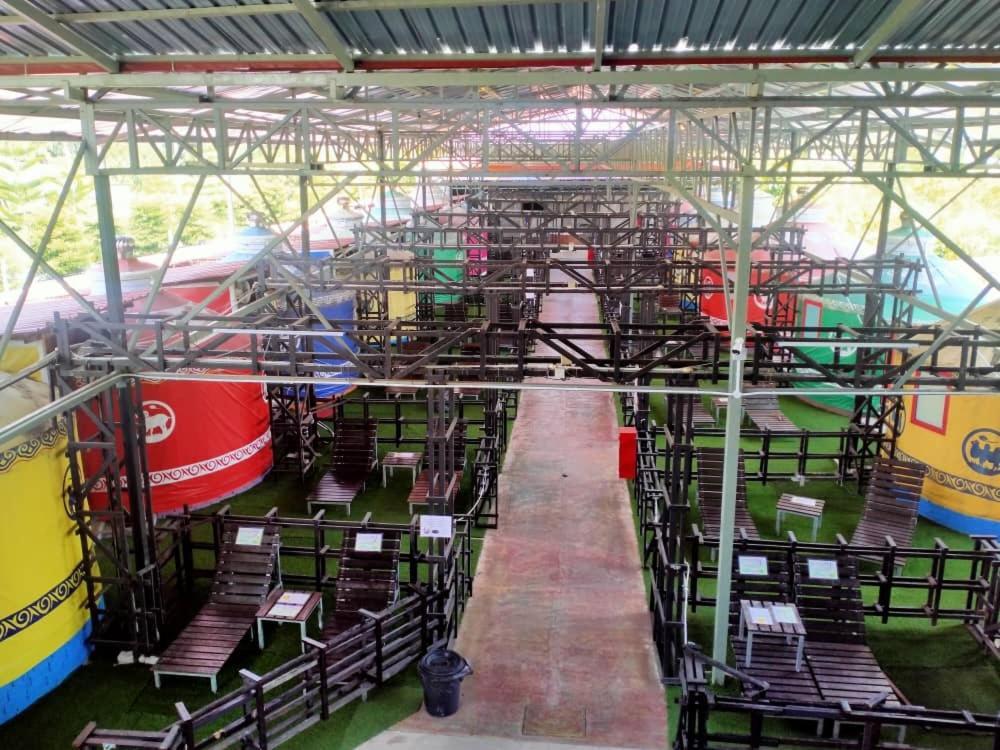 Rick Resort Teluk Intan Esterno foto