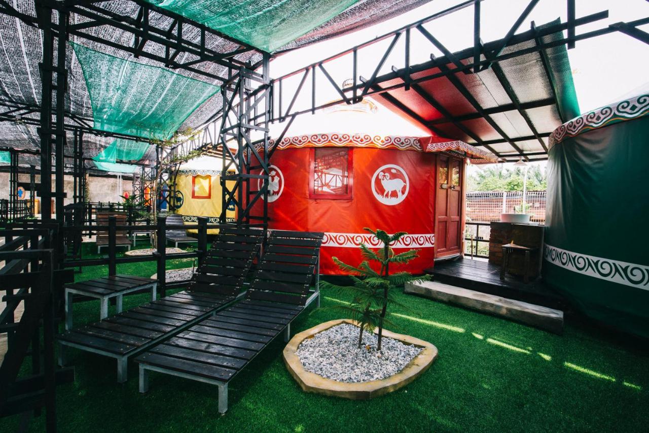 Rick Resort Teluk Intan Esterno foto