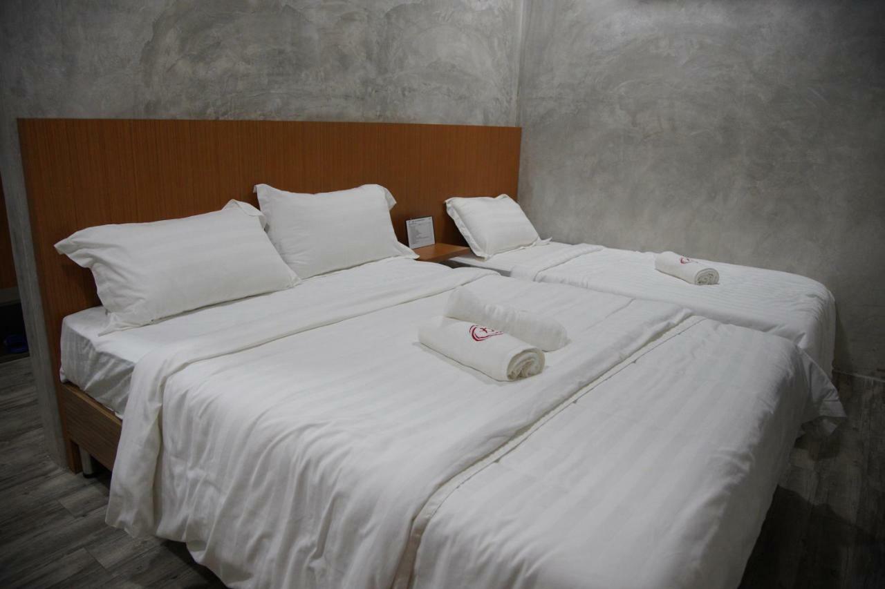 Rick Resort Teluk Intan Esterno foto